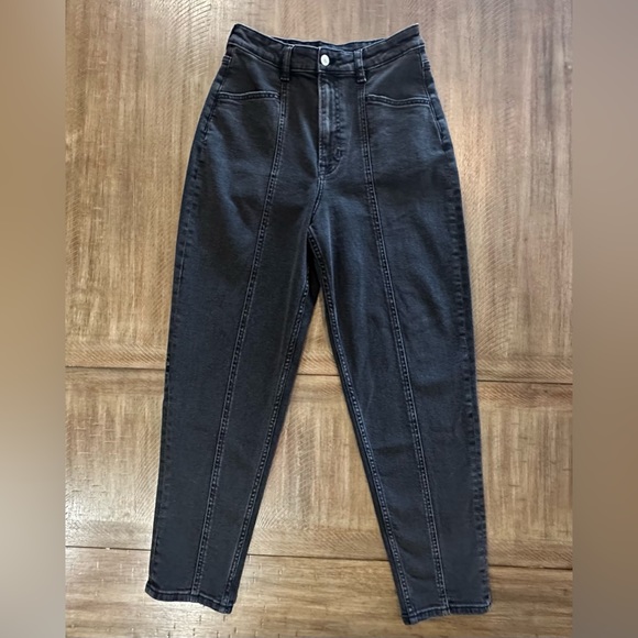 H&M Divided Black High Rise Mom Jeans Tapered Leg Size 4 - Picture 16 of 16
